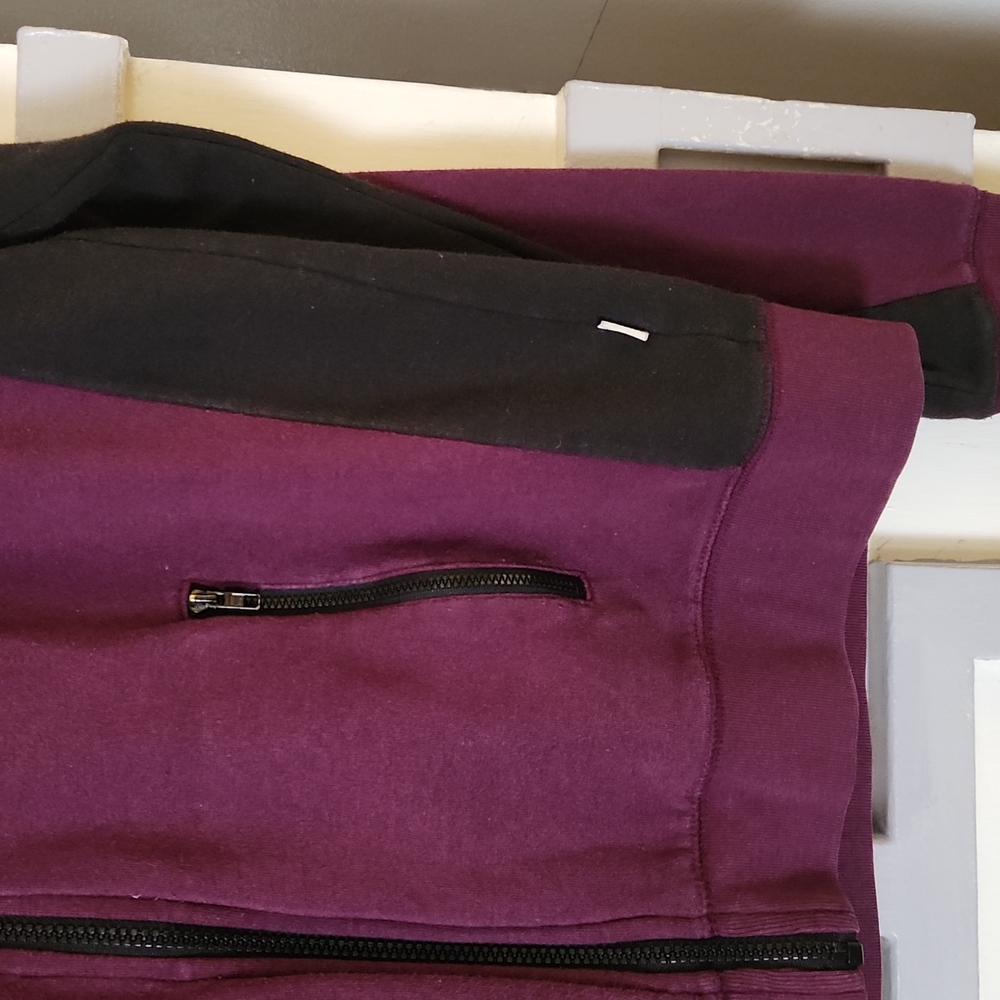 Sweatshirt - Picture 3 of 4